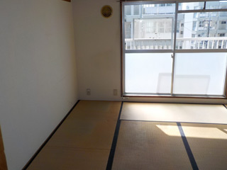 部屋４入口のアフター