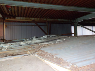 倉庫２の屋根裏のアフター