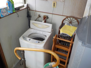 洗濯機置き場のビフォア