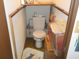 トイレ２のビフォア