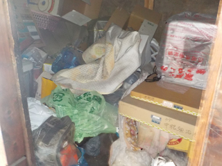 母屋物置2のビフォア
