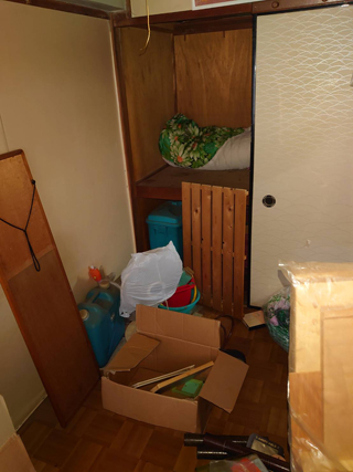 部屋１押入れのビフォア