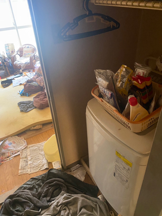 洗濯機置き場のビフォア