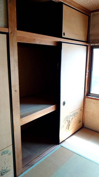 部屋４押入れのアフター