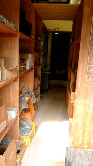 倉庫のビフォア