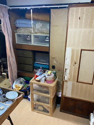 部屋２押し入れのビフォア