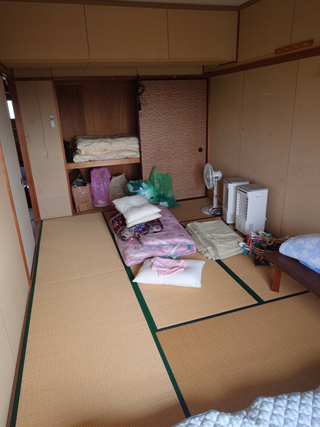 部屋4押し入れのビフォア