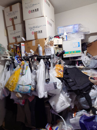 リビング左奥のビフォア