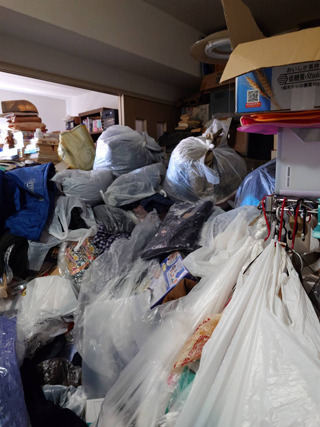 リビング右奥のビフォア