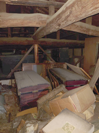 屋根裏のビフォア