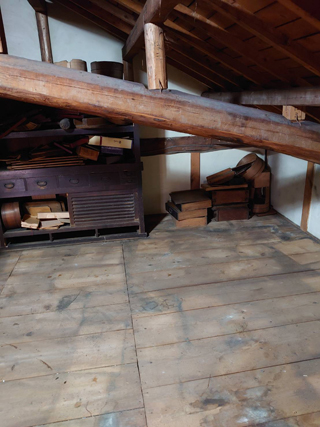 屋根裏のアフター