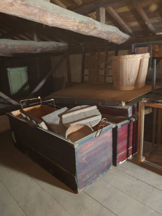 屋根裏のアフター