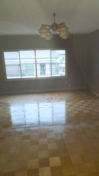 ２階部屋２の階段上アフター