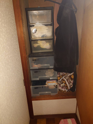 2階廊下収納のビフォア