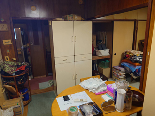 キッチンから部屋３のビフォア