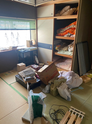 ２階部屋３のビフォア