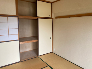 部屋３の押し入れのアフター