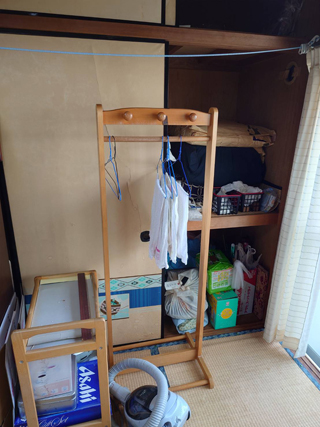 部屋2押し入れのビフォア