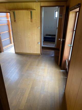 部屋3に続く廊下のアフター