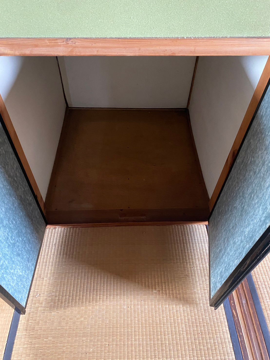 部屋5押し入れのアフター