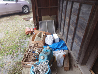 倉庫前のビフォア