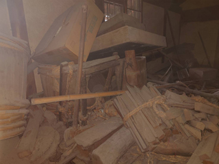 倉庫２階左手のビフォア