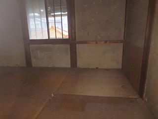 借家１の２階部屋３入り口のアフター