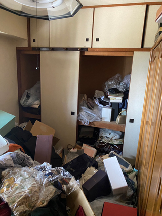 部屋２奥のビフォア