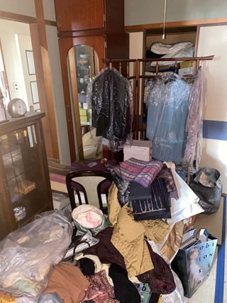 部屋４左手のビフォア