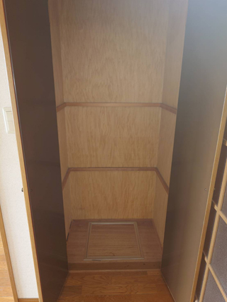 廊下収納２アフター