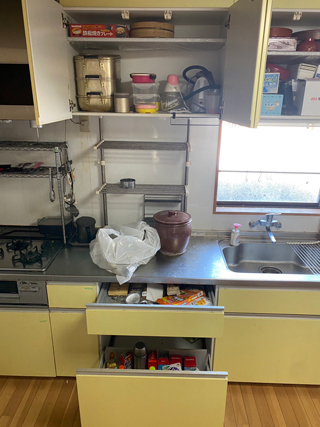 流しの中のビフォア