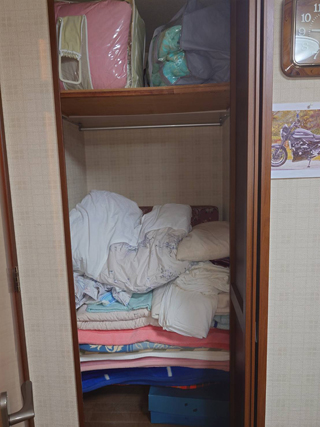 部屋４収納１のビフォア