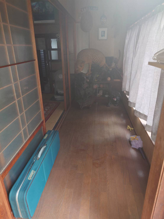 1軒目廊下のビフォア