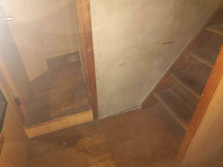 1軒目階段下のアフター