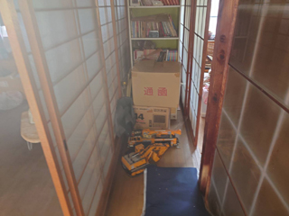 1軒目2階廊下のビフォア