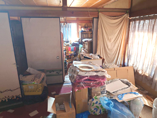 ２階部屋４のビフォア