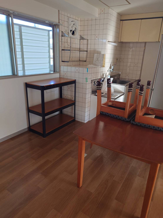 アパートキッチンのビフォア