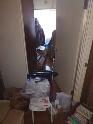 部屋１入口のビフォア