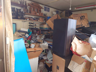 部屋左手のビフォア