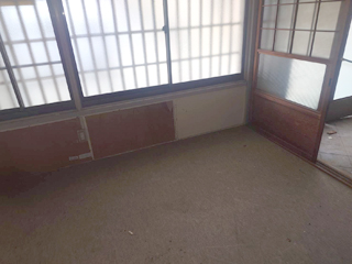 施設横の用具入れのアフター