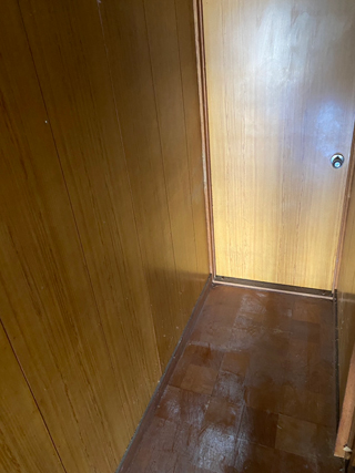 廊下奥側のアフター