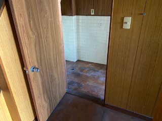 玄関洗面所入口のアフター