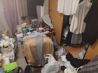 部屋１右手のビフォア