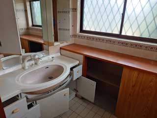 母屋洗面のアフター