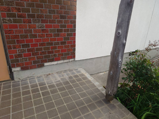 玄関前のアフター