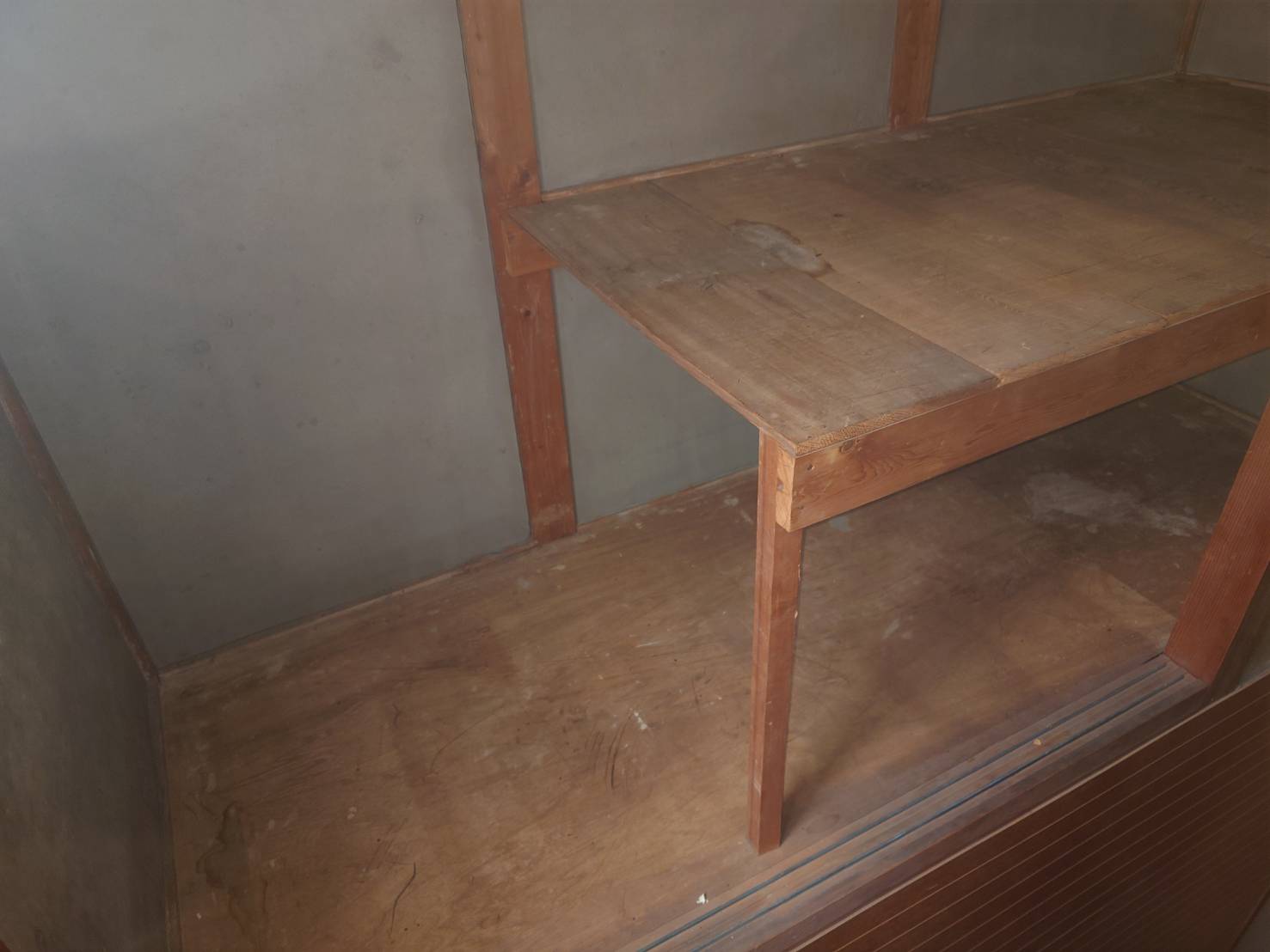 ２階階段横収納のビフォアアフター