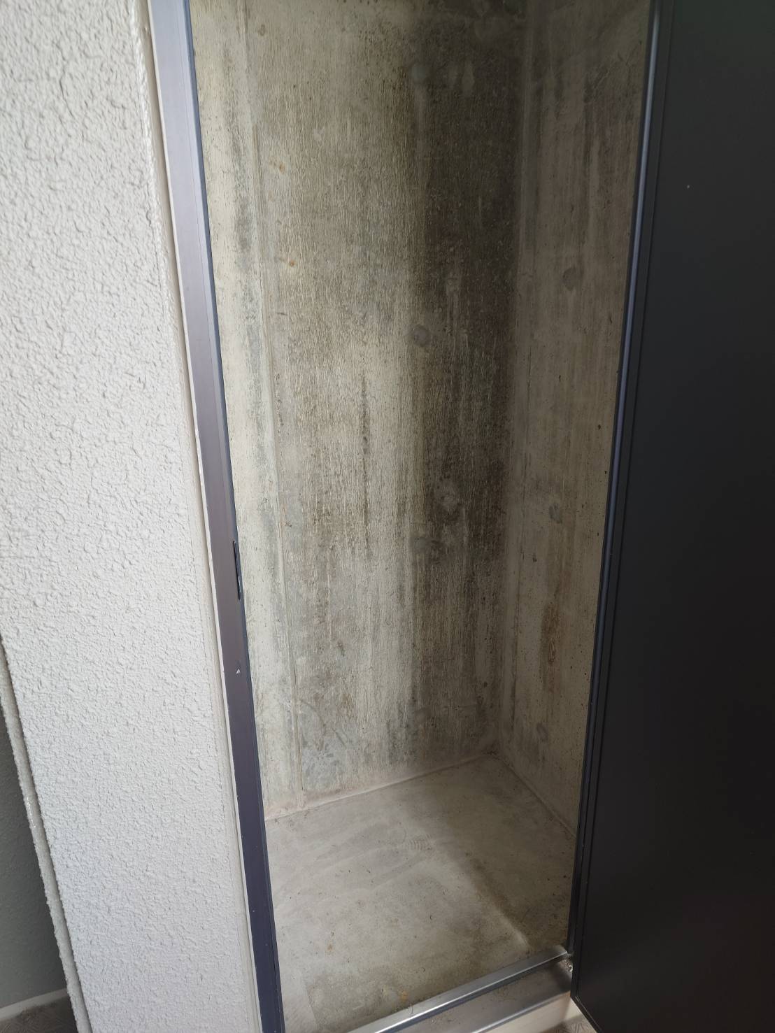 部屋外収納のビフォアアフター