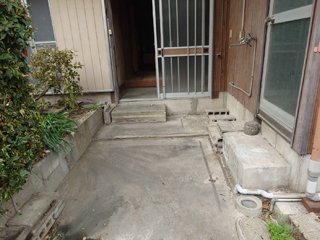 玄関前のビフォアアフター