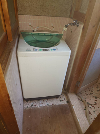 洗濯機置き場のビフォア