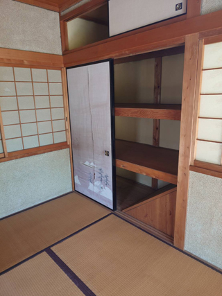 ２階部屋７押し入れのアフター
